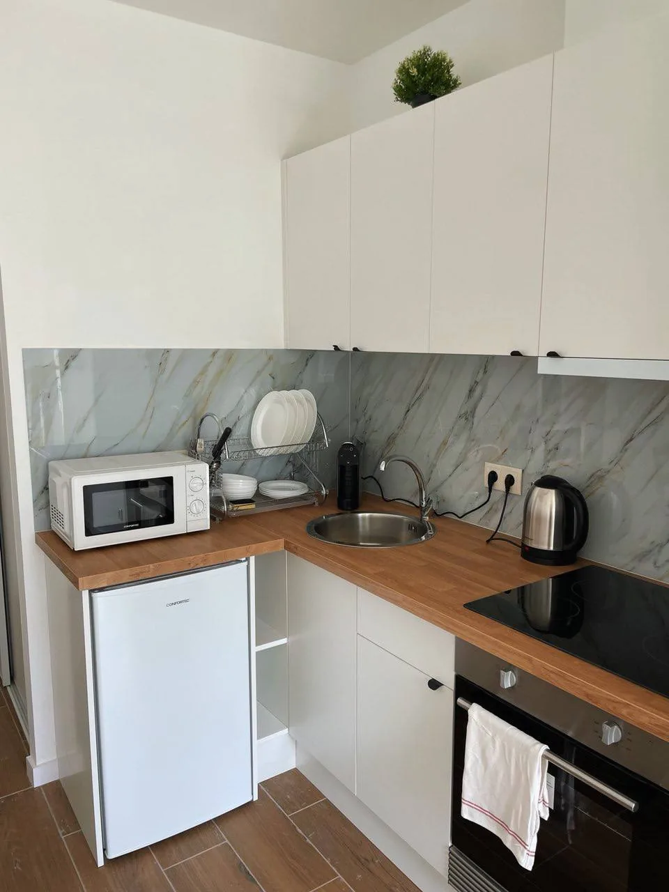 Fully equipped kitchen
