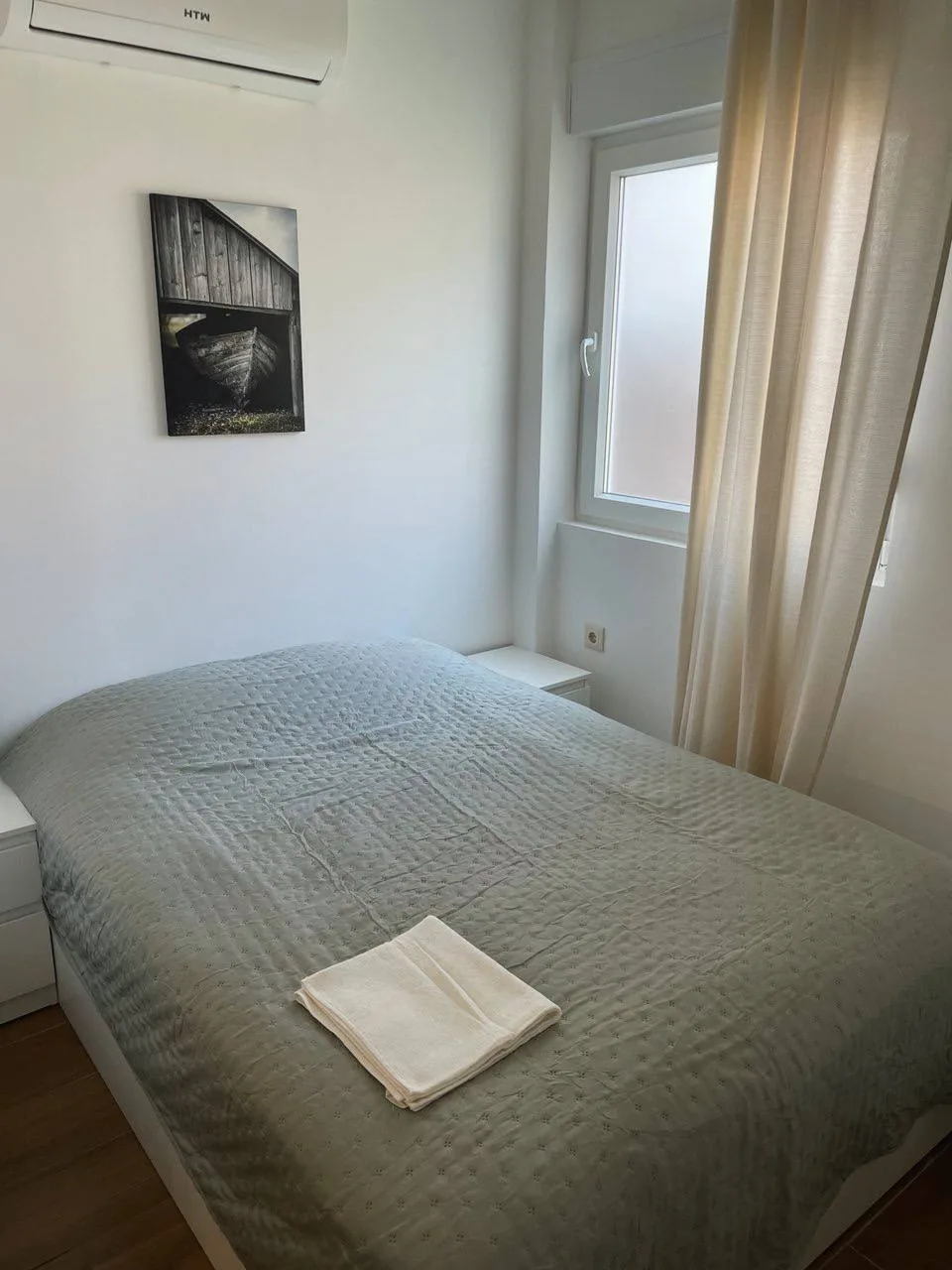 Bedroom with double bed